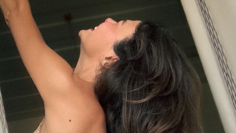 Sinem Ünsal'ın bikinili kareleri! Takipçileri çok beğendi