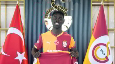 Galatasaray'da Davinson Sanchez'in sözleşmesi uzatıldı