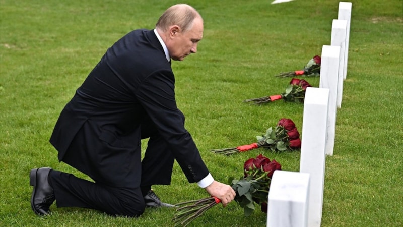 Vladimir Putin, Alaska’daki Sovyet mezarlarını ziyaret etti