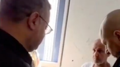 Aşırı sağcı İsrailli bakan, Filistinli liderin hücresine baskın düzenledi, tehdit etti