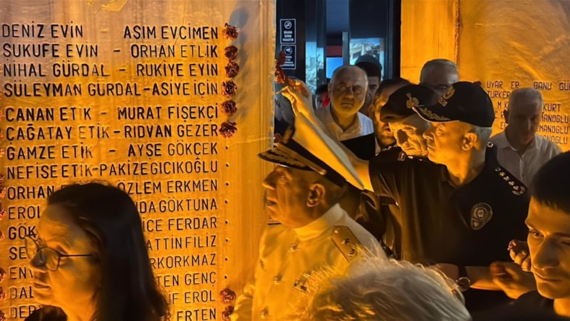 Yalova'da Marmara Depremi'nde hayatını kaybedenler anıldı