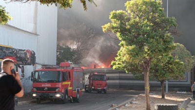 Gaziantep'te geri dönüşüm tesisinde büyük yangın