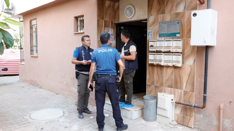 Antalya'da eski eş dehşeti: Bıçaklı saldırı sonucu 2 yaralı