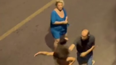 Aydın'da ilginç kavga: 2 kadın, 1 erkek mahalleyi ayağa kaldırdı