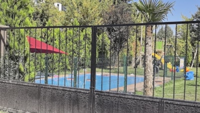 Bursa'da kreşteki havuzda boğulma tehlikesi geçiren küçük kız hayatını kaybetti