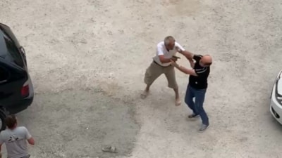 Samsun'da otoparkta silahlı kavga: Olay anı cep telefonu kamerasında