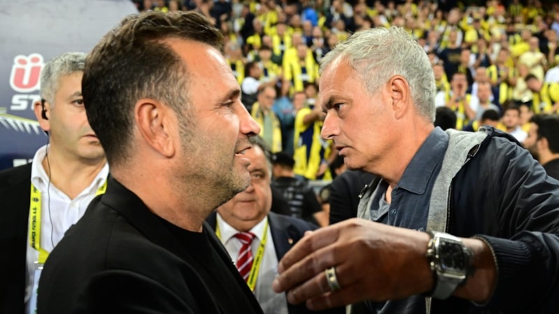 Okan Buruk'tan Jose Mourinho'ya zeytin dalı