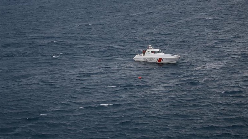 Muğla'da 8 kişinin bulunduğu tekne battı: 2 çocuk kayboldu