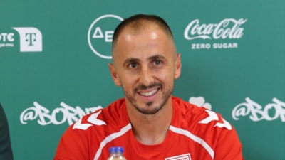 Yunan gazetecinin sözlerine Zeki Yavru'dan gülerek cevap geldi