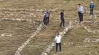 İngiltere'de Yahudi turistlerden tarihi haça saldırı