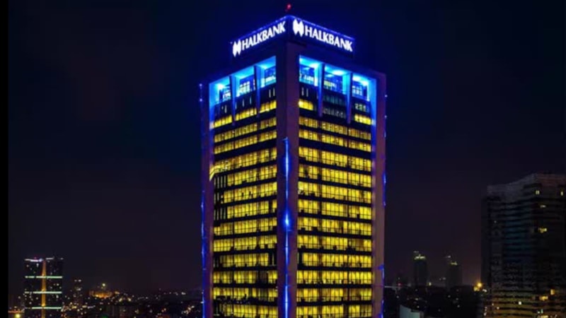 Sözcü, yalan Halkbank haberi için mahkeme kararı çıkmadan tekzip yayınladı