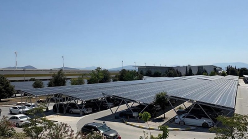 Türkiye’de bir ilk: Bu otopark üç bin hanenin elektriğini karşılıyor!