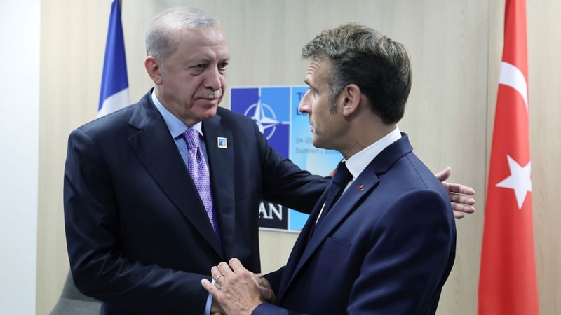 SON DAKİKA! Cumhurbaşkanı Erdoğan, Fransa Cumhurbaşkanı Macron ile görüştü