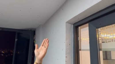 Her an eve girebilir! Kelebek sanmayın; Vampir gibi emiyor...