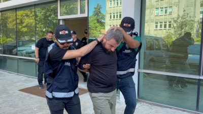 Kırmızı bültenle aranıp Rusya'da yakalanan suç lideri tutuklandı