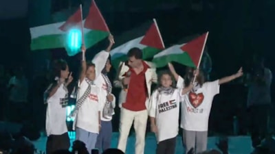 Ebo Gazze'yi unutmadı: Sahne öncesi 'Özgür Filistin' sloganları