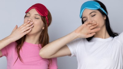 Aynı anda esnemenin şaşırtan sebebi: Beyin empati yapıyor