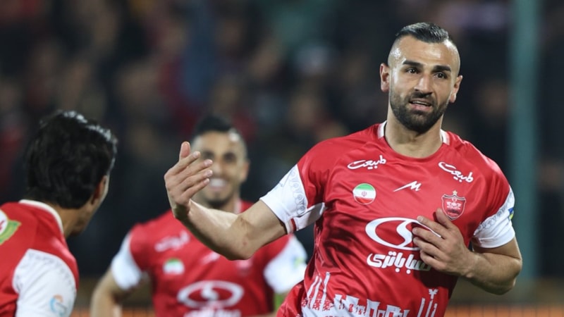 Persepolis'ten ayrılan Serdar Dursun, Türkiye'ye dönüyor