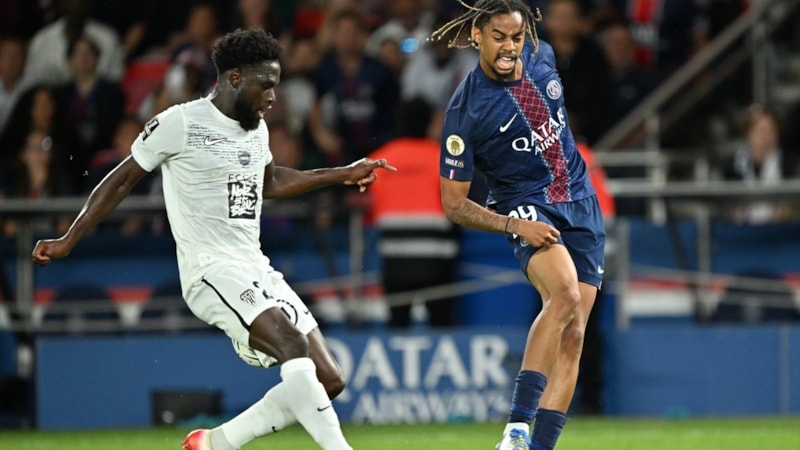 PSG, sahasında Angers'ı yendi