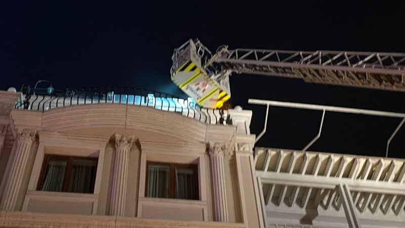 İstanbul'da otelde çıkan yangın söndürüldü
