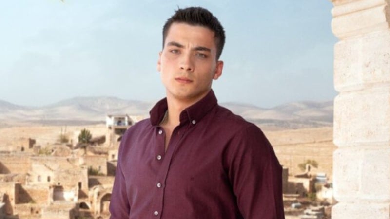 Uzak Şehir'in Kaya'sı Atakan Özkaya'nın acı günü! Ölüm haberini böyle duyurdu...