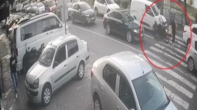 Ordu'da motosiklet sürücüsü, yaya geçidindeki kadına çarptı: 2 yaralı