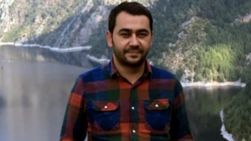 Adana'da tartıştığı 2 kişiden birini sopayla öldürdü