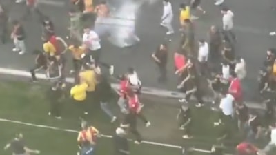 Kayserispor taraftarından Galatasaray'ın kaldığı otele saldırı!