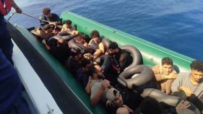 Çanakkale'de 18 kaçak göçmen yakalandı