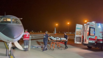 Muş'ta kaza sonrası kafa travması ve felç geçiren çocuk, ambulans uçakla sevk edildi