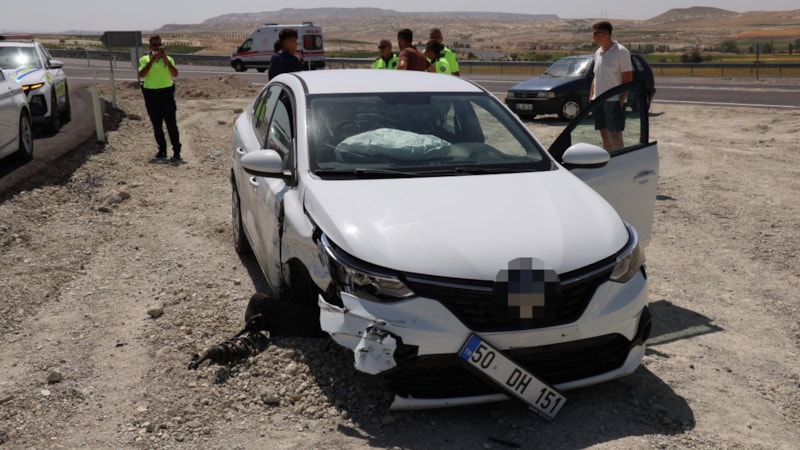 Nevşehir'de kaza anında araç otomatik olarak acil çağrı sistemi 112'yi aradı