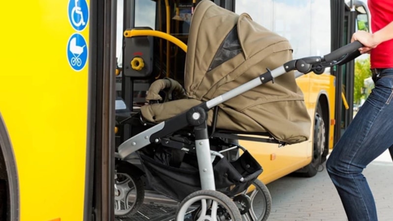 Toplu taşımada bebek arabasına getirilen kısıtlama kalktı