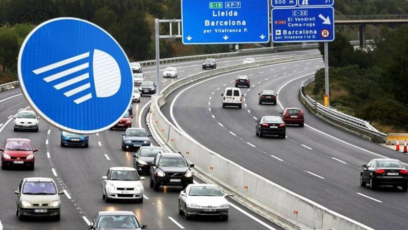 Sürücüler dikkat: İspanya yollarında yeni levha! Uymayan ceza ödeyecek