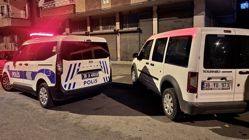 Kayseri'de eski eşinin bıçakladığı kadın ağır yaralandı