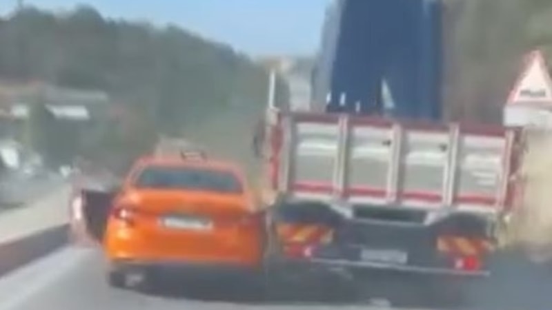 Arnavutköy’de yol verme tartışması kaza ile sonuçlandı