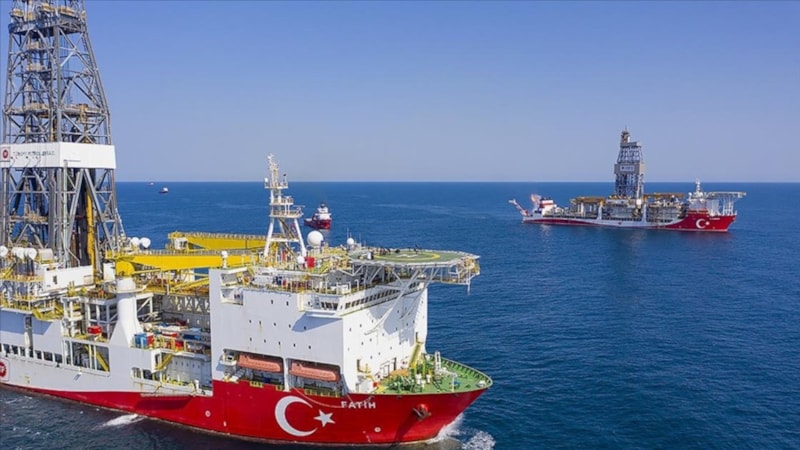 Yüzer platform Karadeniz'deki üretimi günlük 40 milyon metreküpe çıkartacak