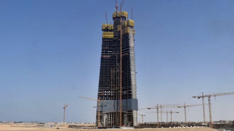 Suudi Arabistan'da inşa ediliyor: Dünyanın en yüksek binası rekora koşuyor