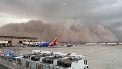 Arizona’yı dev kum fırtınası vurdu