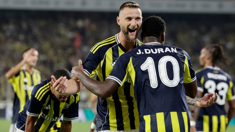 Fenerbahçe’nin Benfica maçı kamp kadrosu belli oldu