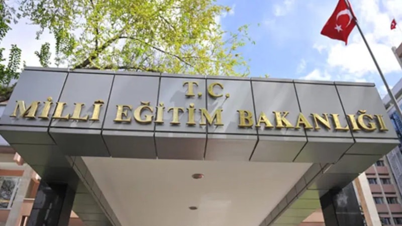 2025-2026 MEB öğretmen seminer takvimi: Online mı, yüz yüze mi?