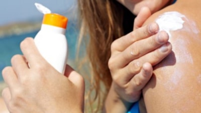 Güneş kremleri böyle bozuluyor:  Kutuyu açar açmaz bu işarete dikkat!