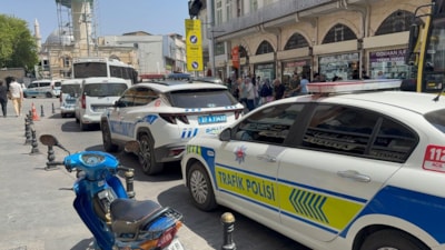 Gaziantep'te cep telefonu satıcılarına yönelik kaçakçılık operasyonu gerçekleştirildi