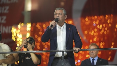 Özgür Özel'den Akın Gürlek'e tehdit