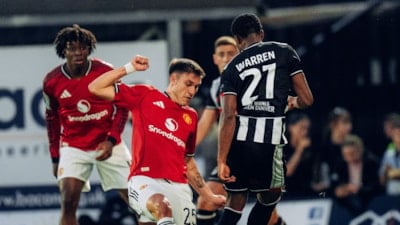 Manchester United, kupada 4. lig takımına elendi