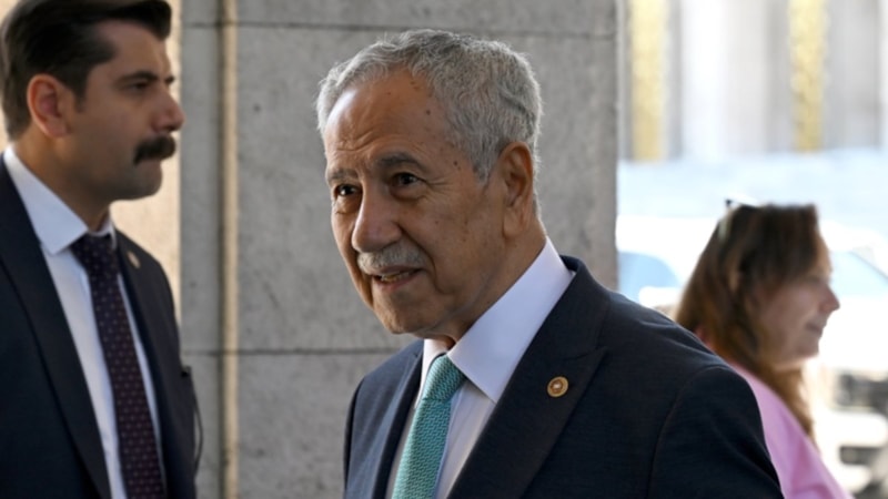 Bülent Arınç: Abdullah Öcalan için umut hakkı uygulanmalı