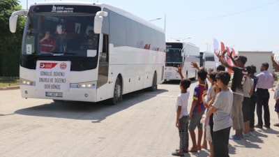 Adana'da 160 Suriyeli daha ülkesine uğurlandı: Yardımlarınız için teşekkür ederiz