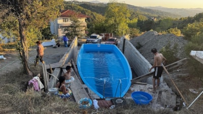 Zonguldak'ta yat kalıbını köyüne taşıdı, bahçesine havuz yaptı