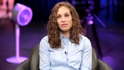 Nevşin Mengü muhaliflerin lincine uğradı: 20 yıl önce de kötüydü