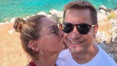 Pınar Altuğ ve Yağmur Atacan'dan aşk pozu: 