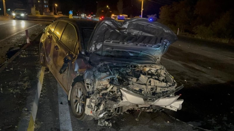 Afyonkarahisar'da otomobillerin çarpıştığı kazada 1 kişi öldü, 2 kişi yaralandı